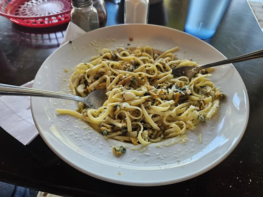 Linguini with Clam Sauce